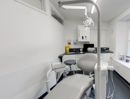 White Dental Practice Clifton